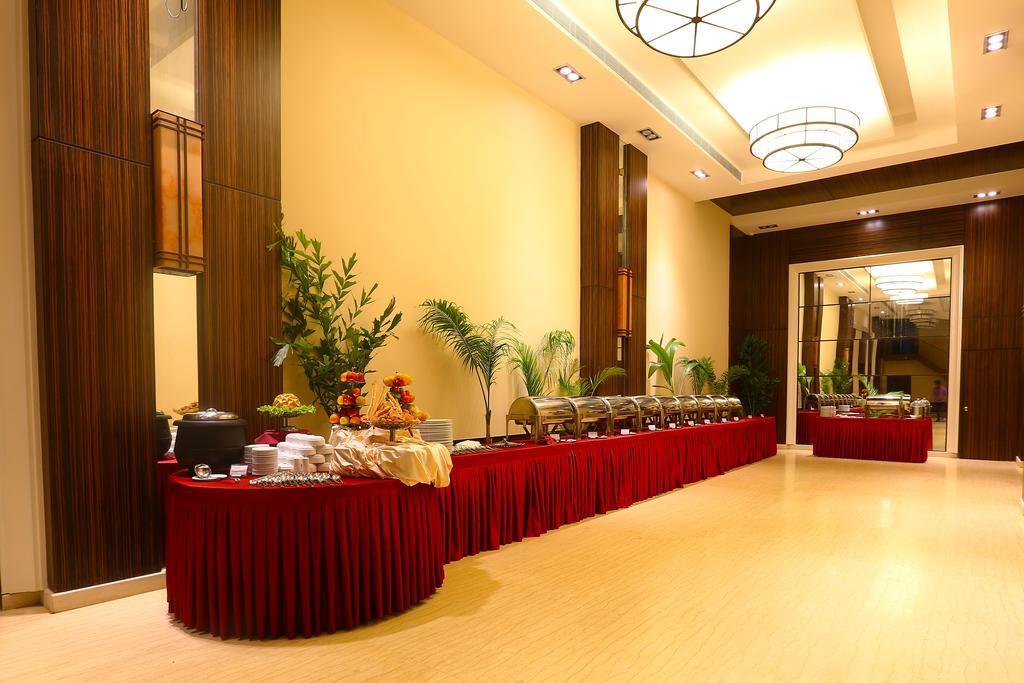 Grand Serenaa Hotel & Resorts, Auroville Exteriér fotografie