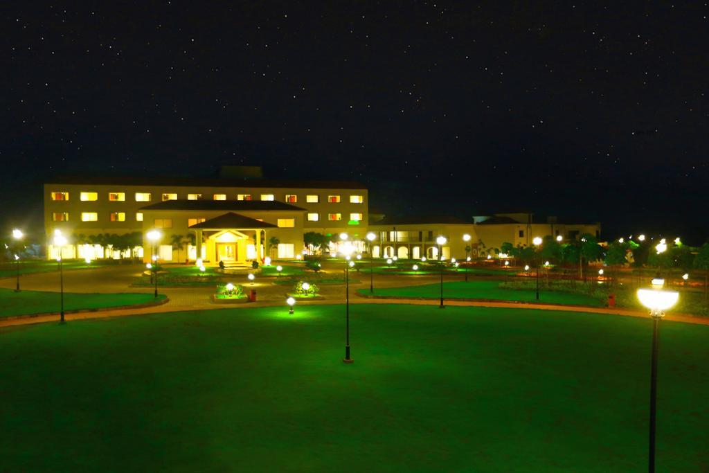 Grand Serenaa Hotel & Resorts, Auroville Exteriér fotografie