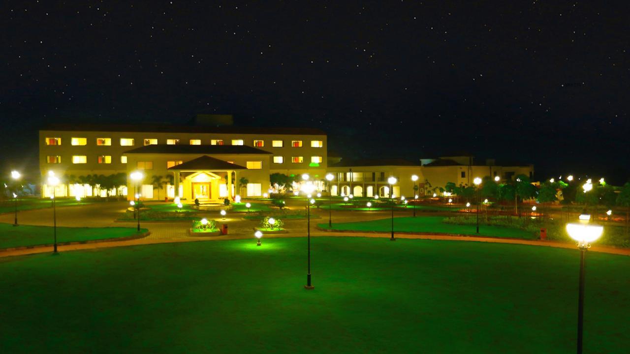 Grand Serenaa Hotel & Resorts, Auroville Exteriér fotografie